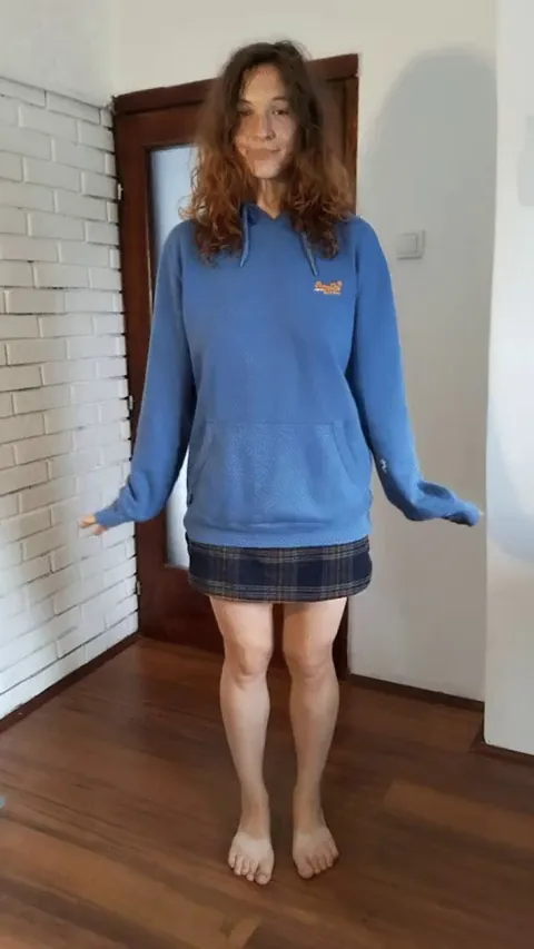 What's under baggy clothes of a pale girl