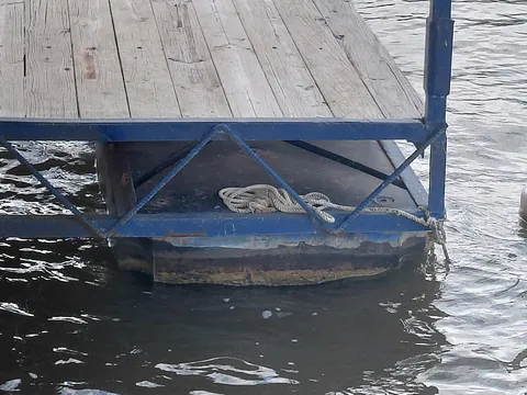 The waterline on this dock looks like a desert Skyline