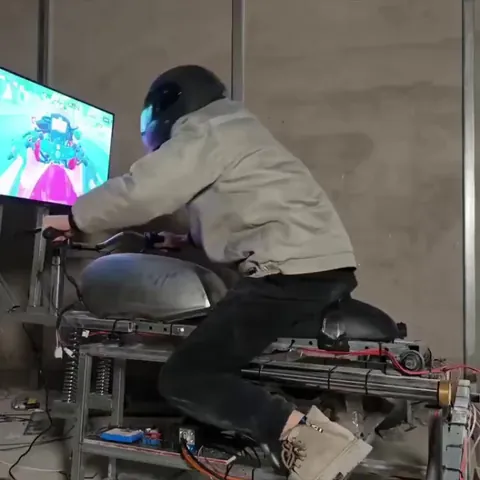 This simulator is beyond MotoGP😭🤣