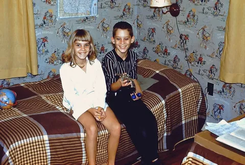 Vintage Wallpaper and Interiors, 1948-1979