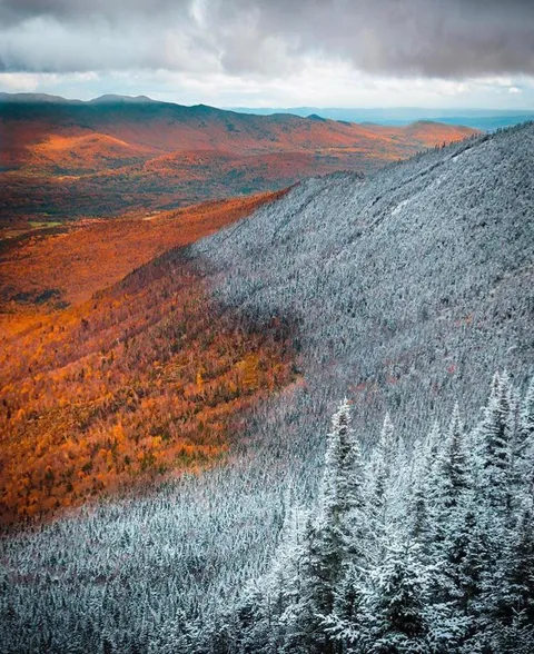 🔥 When two seasons can’t agree on who’s in charge, Vermont 🔥