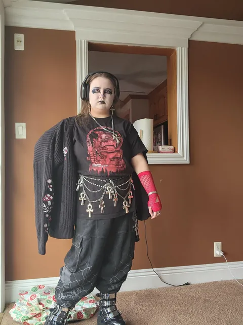 Recent outfit i really liked (ignore how bad i am at taking photos I'm not very photogenic lol)