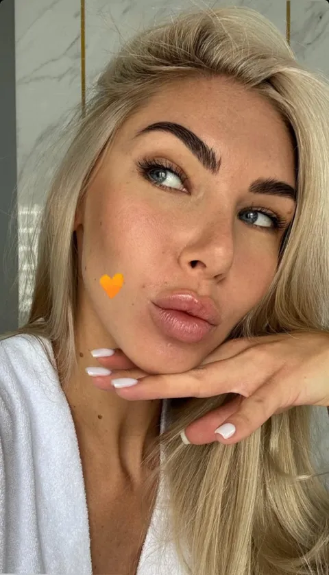 Latest IG Story - @kapitolin