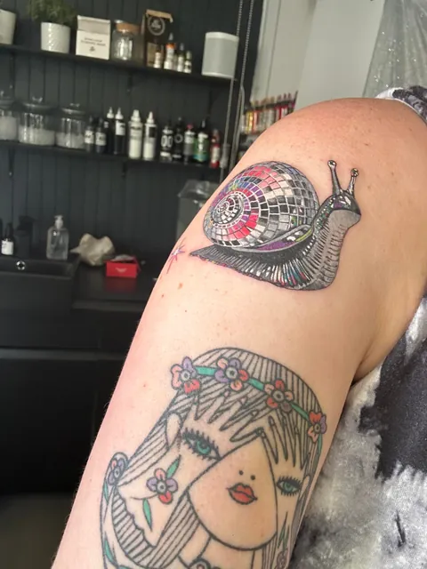 Anya Tsyna located in London