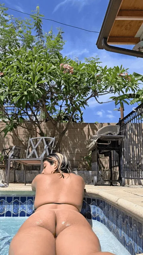 I hope you like Mexican girls papi