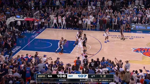 [Highlight] The New York Knicks get the final stop and defeat the San Antonio Spurs in Game 4 with a 107-106 victory. New York erases a 29-point deficit, the largest comeback in NBA Finals history, to take a 3-1 series lead.