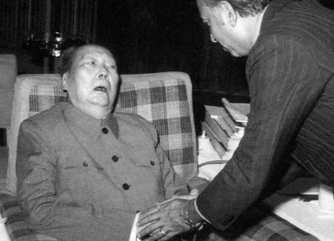 The last public appearance of Chinese leader Mao Zedong before his death. May 27, 1976.