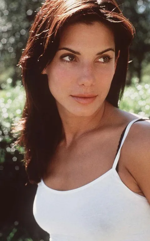 Sandra Bullock, 1990s