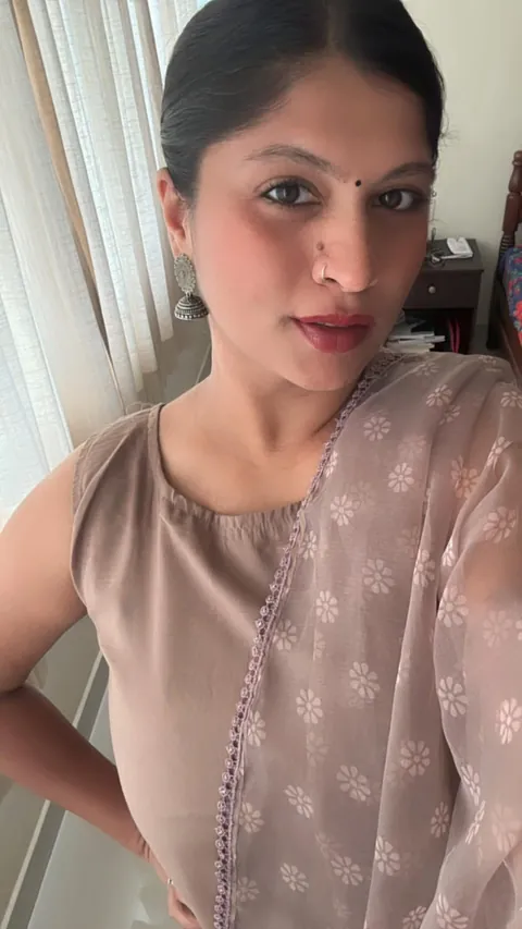 I'm the 8th wonder of the world  . Roast and humble me 😂😬