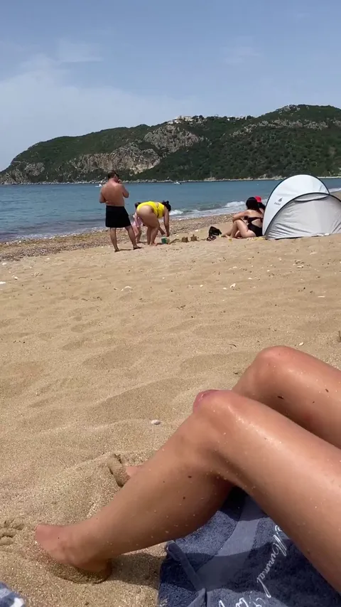 I swear I wasn’t trying to tease the beach goers… it just kinda happened