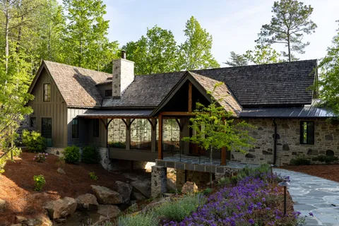 House built over a shallow stream near Lewis Smith Lake, north Alabama [5760×3840]