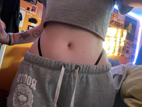 i could be ur boy-girlfriend if u want 💕🏳️‍⚧️🍑
