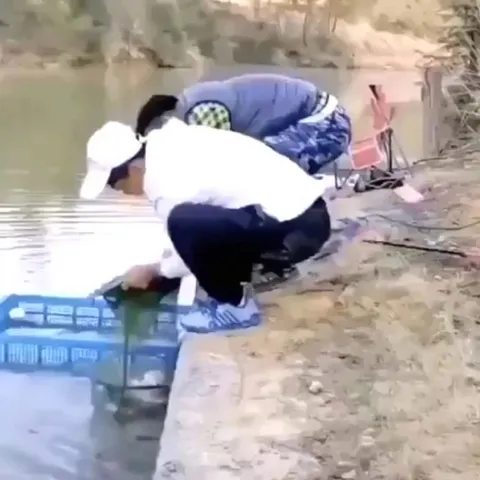 We’re eating fish tonight !! ... I think you spelled pizza wrong.