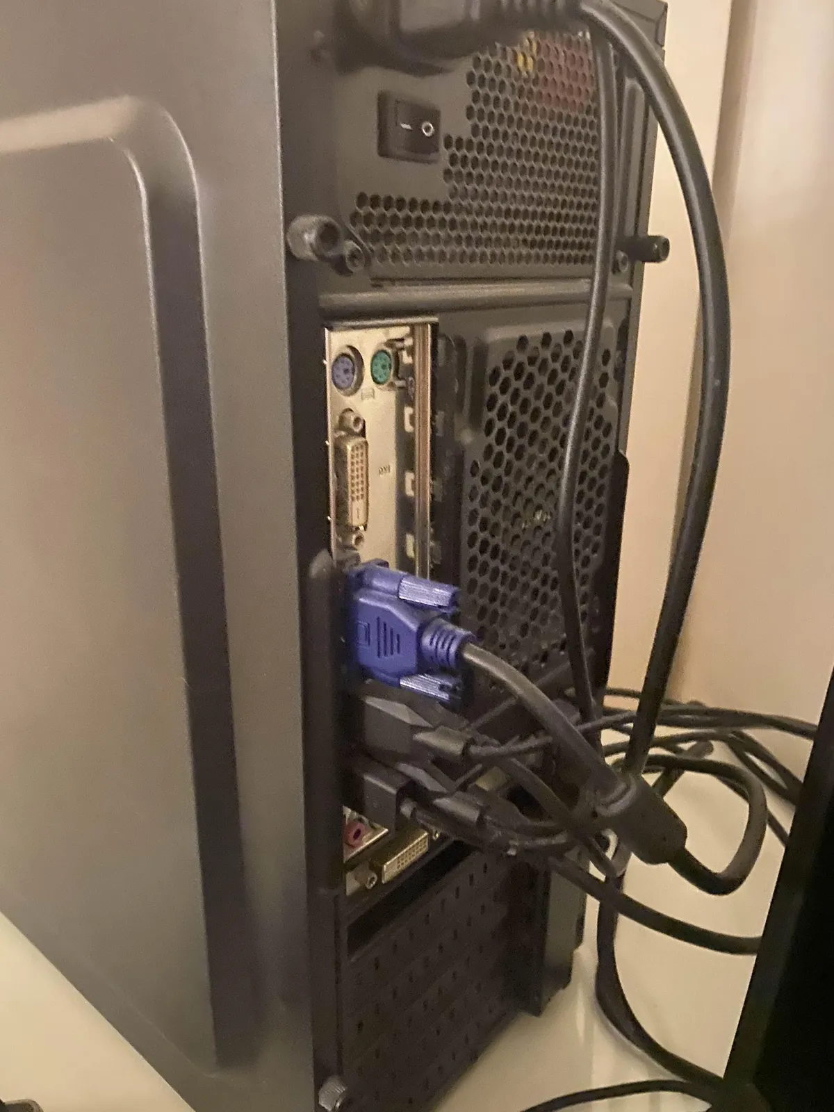 My friend was complaining that his pc is running slow, when I asked him to show me the backside of his computer he sent me this