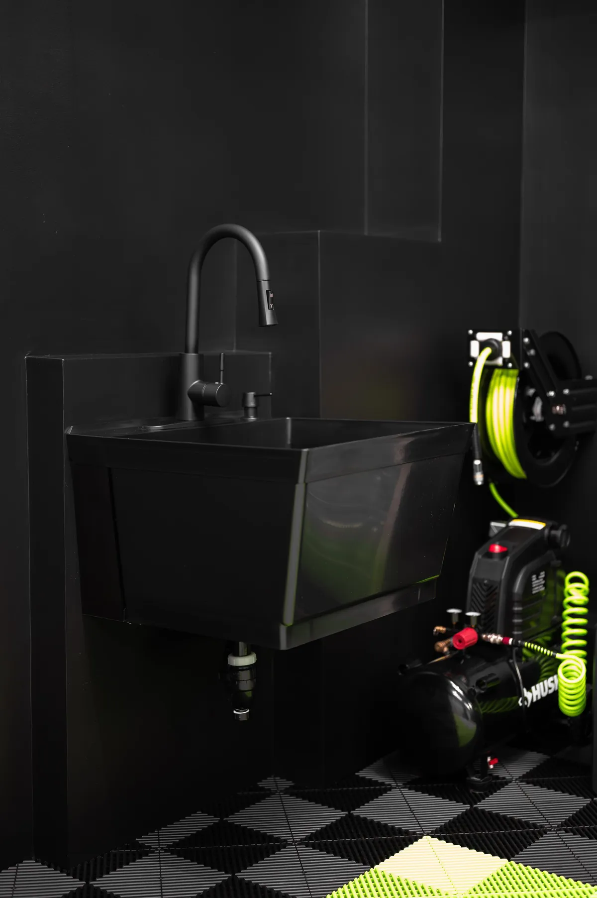 Rate my garage before/after