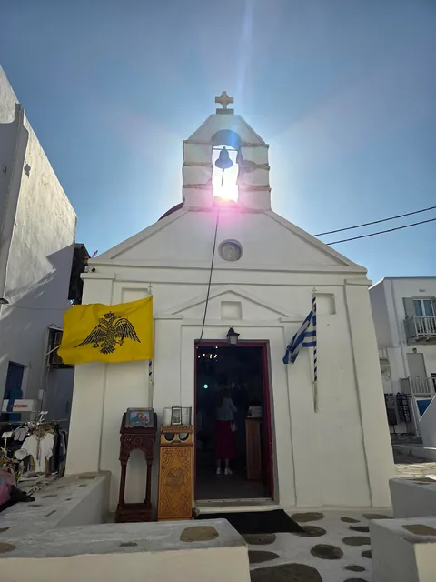 Greece somehow surpassed the huge hype, now one of my fav countries. Pics from Athens, Mykonos and Santorini.