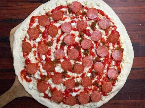 [Homemade] pepperoni and mushroom pizza