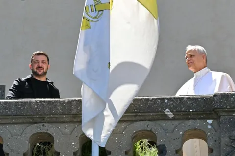 Zelensky meets Pope Leo in Italy