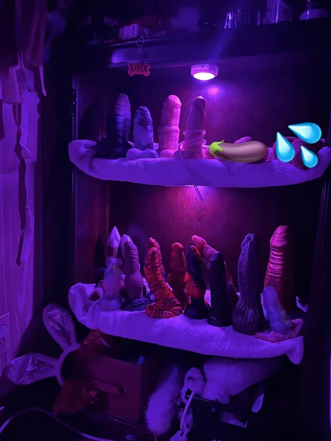 Shelf lighting to set the mood~