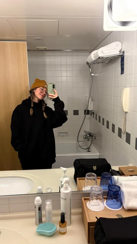 If you had to guess my personality from the things I’m doing in these pics, what would you say?