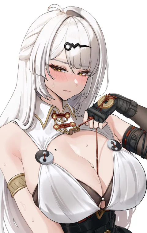 Yi Xuan's cleavage string