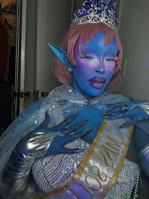 Halloween Makeup with Colored Contacts in is hard