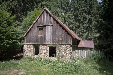 Sudeten German farmhouse, abandoned since the 1945 expulsion, Bohemian Forest [OC]