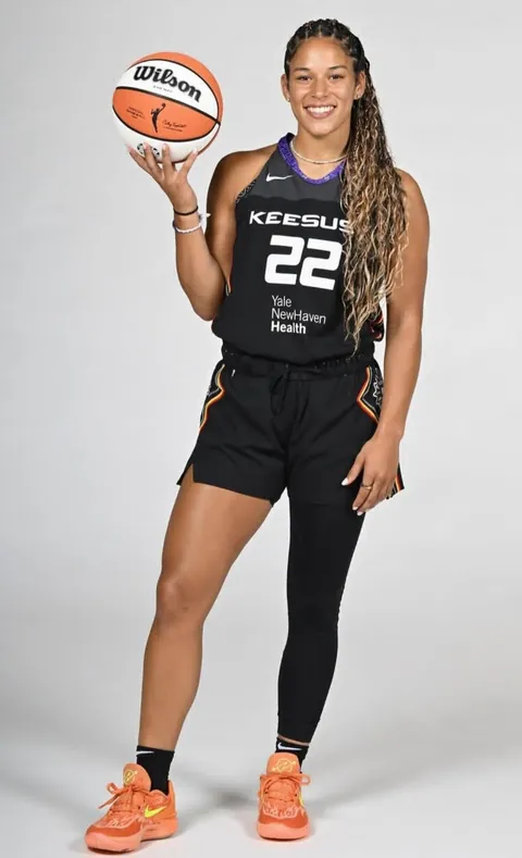 Veronica Burton- Basketball