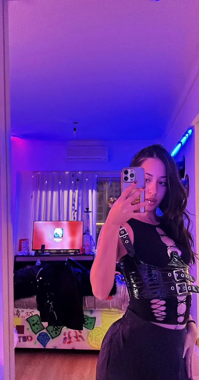 tight enough to make u hard