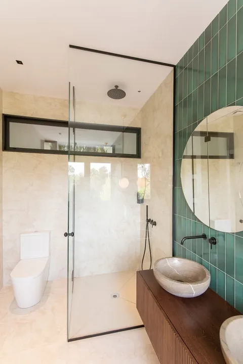 I loved the result of the bathroom and I would spend all day here