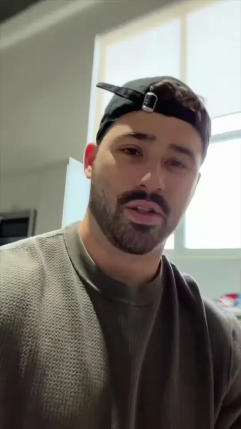 This is called Milkman's wallet