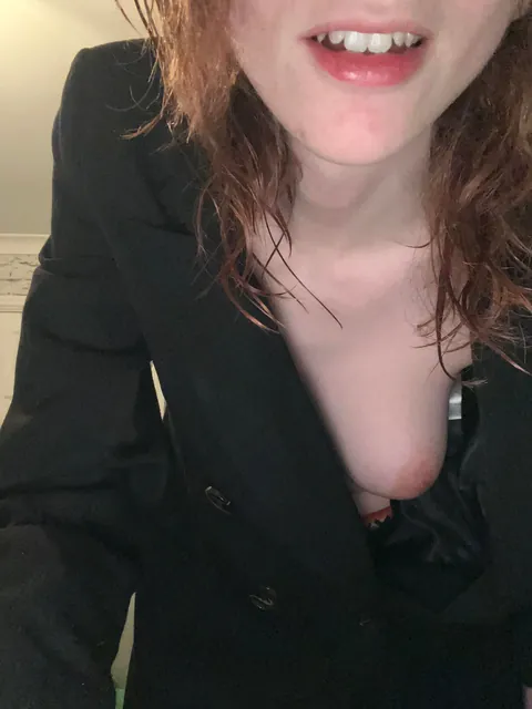 yall like my suit~? 😘