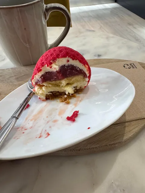 [i ate] strawberry entremet