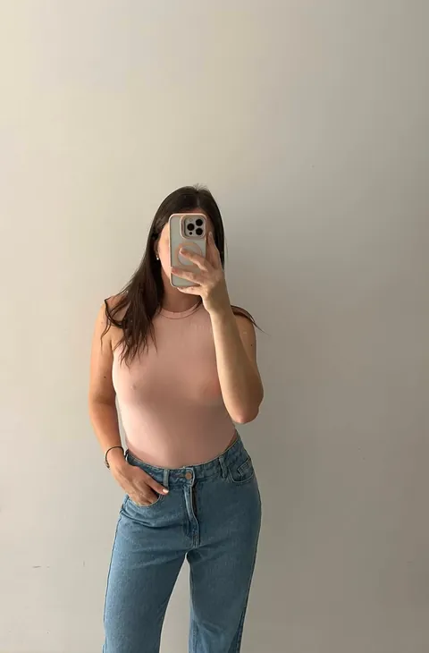 would you fuck this 34yo single milf if you had the chance?