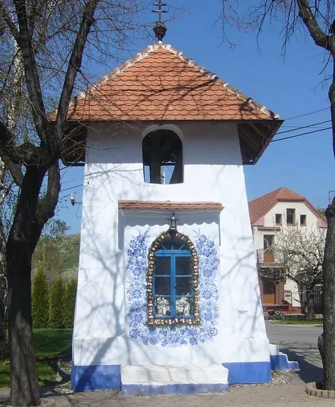 90 years old Agnes Kasparkova turns her small village into an art gallery