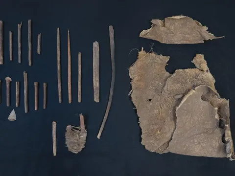 Archaeologists Uncover a ‘Monumental’ Hunting Kit in Texas That Dates 7,000 Years | The artifacts discovered in a cave—which include dart tips, a boomerang and a spear-throwing tool.