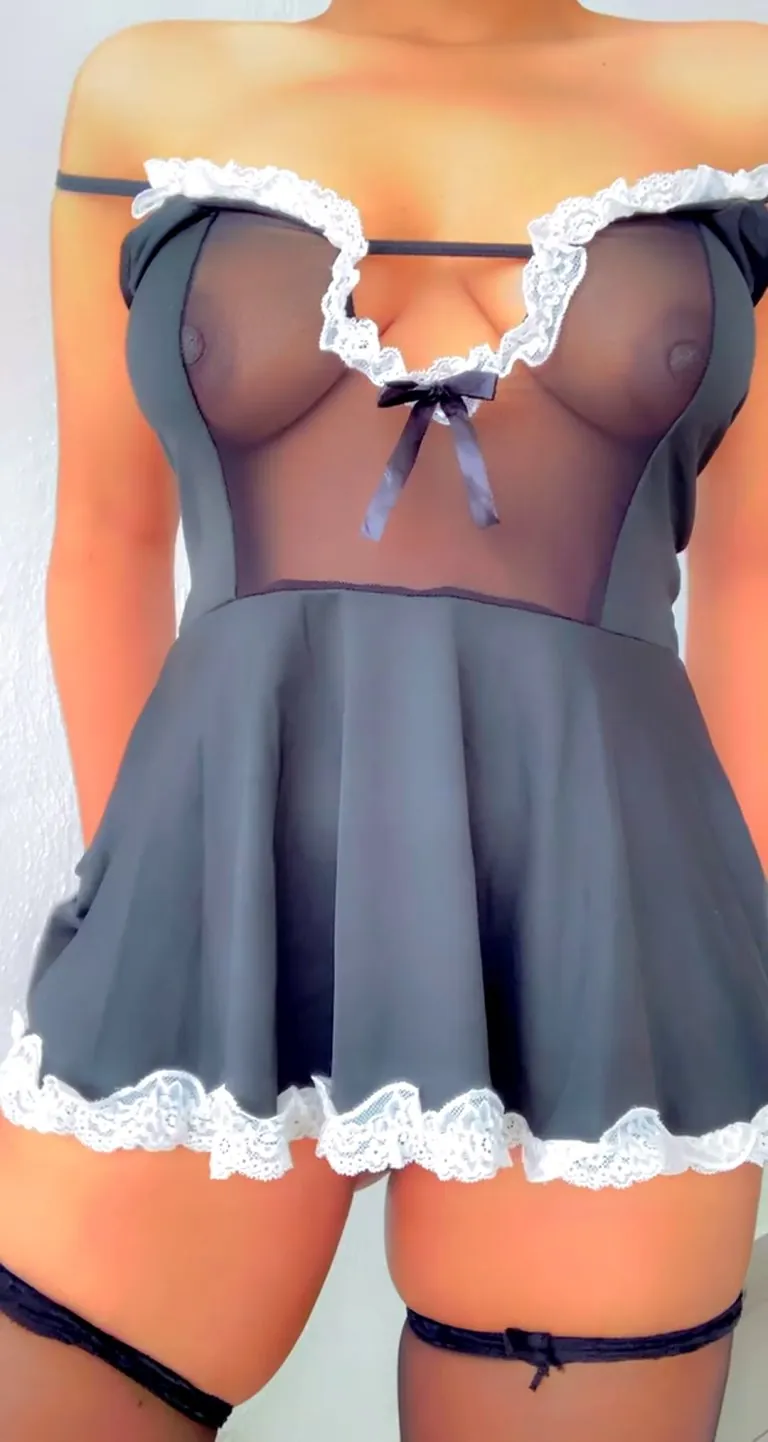 I’m only 4’10 but Im willing to let you squeeze in