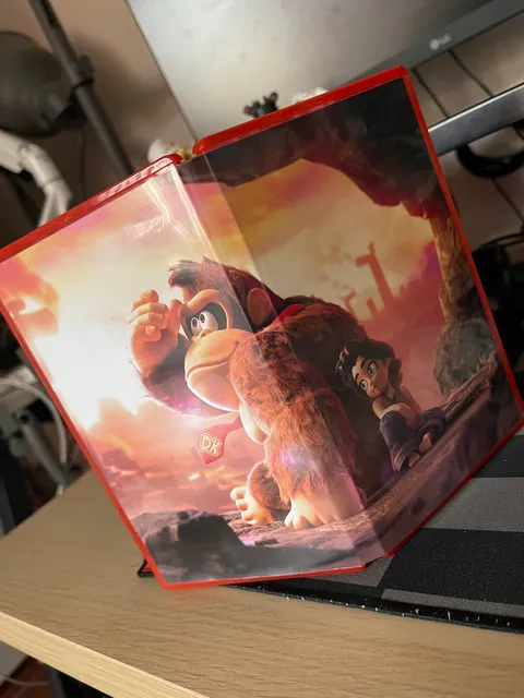 Donkey Kong Bananza is out. Here’s the physical case’s flipped print