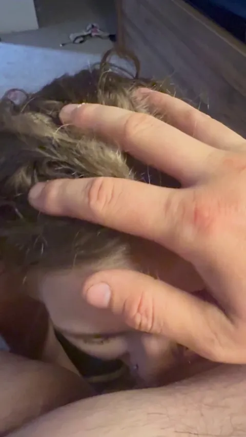 Short king still gags