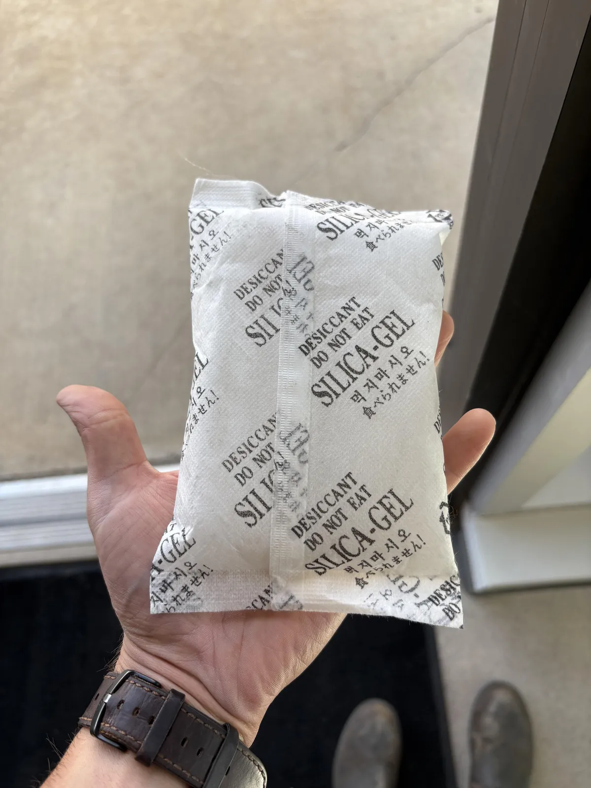 This is the largest desiccant package I’ve ever seen.