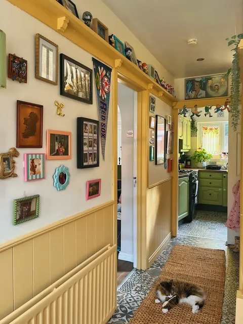 Our hallway in the afternoon sun 😊