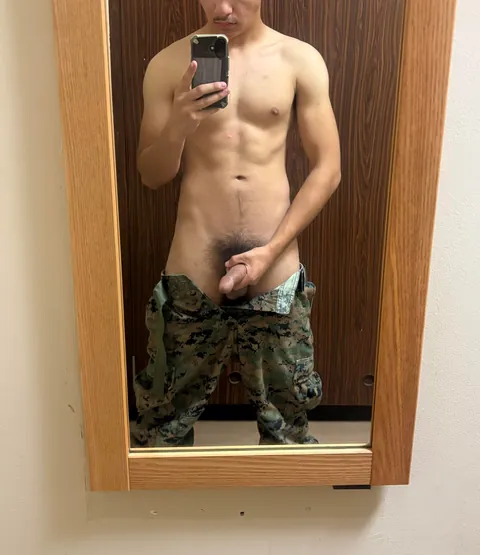 30 Straight roommates gone today