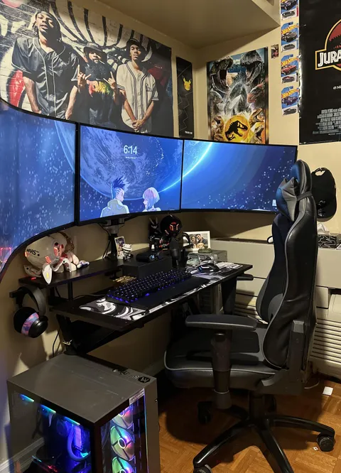 Just set up my Battlestation in my new place! First time living on my own (w/ my girl) :D