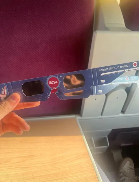 AJA - la SNCF donne gratuitement des lunettes pour l’éclipse solaire