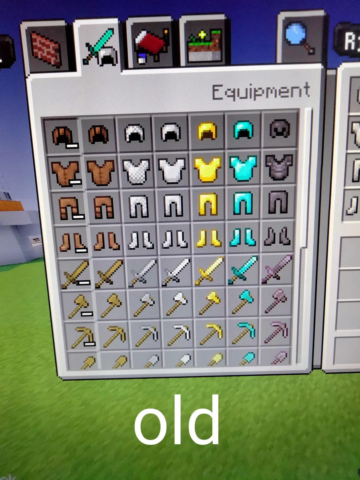 The new update ruined The equipment inventory tab on bedrock