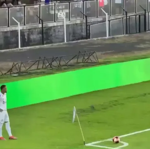 Neymar signals opposition fans chanting his ex’s name to sing louder, then immediately assists a goal