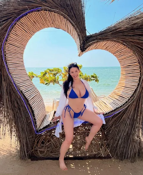 Probably some photos you haven’t seen 🔥