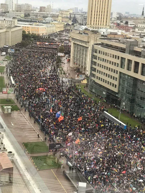 Protests for fair elections in Moscow right now