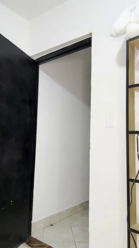 Ooooppsssieee.... you caught me naked