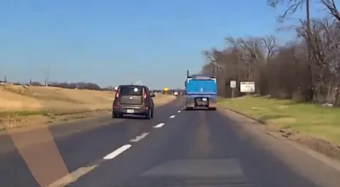 [OC] The wild Kia activates its defense mechanism when threatened by the much larger truck